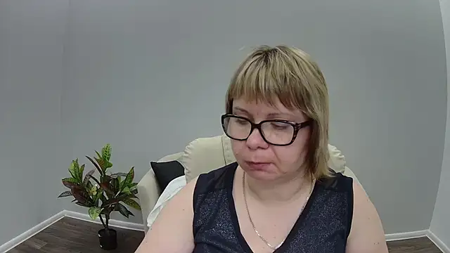 BonnnyBoobsy লাইভ XXX চ্যাট