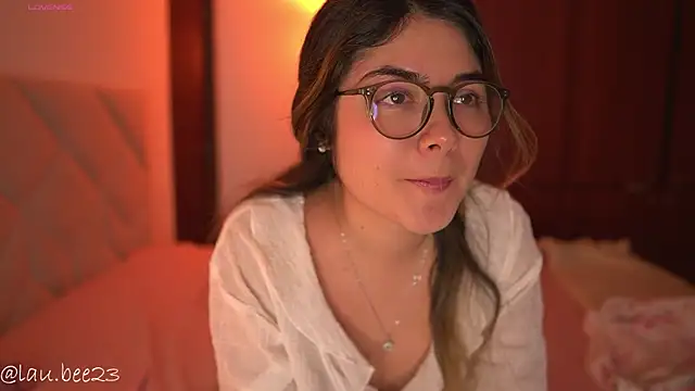 Lau_Bee's Live XXX Chat