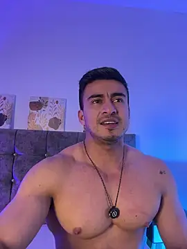 Chris_Clarck Adlı Modelin Canlı XXX Sohbeti
