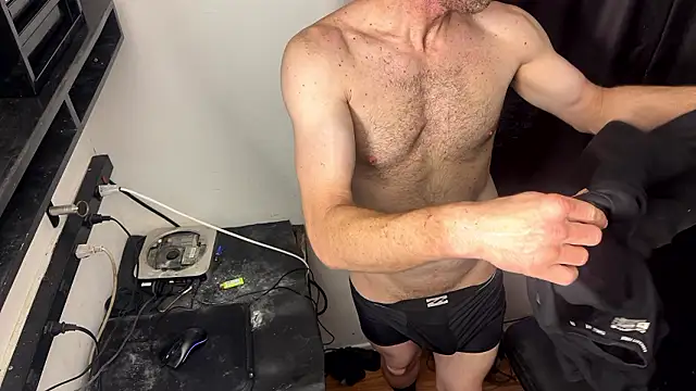 leanjamesdean Show in webcam