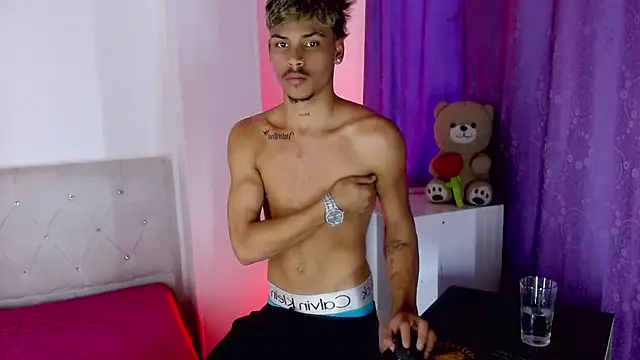 Angel_foxc13 现场XXX聊天