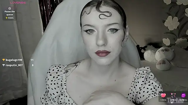 Chat +18 de MeganNewCat ao vivo