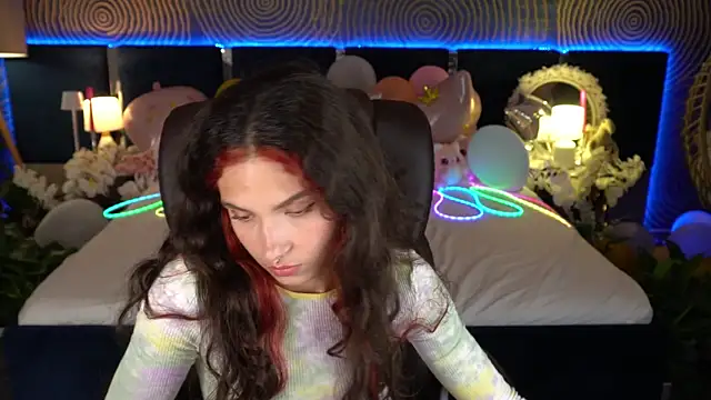 Chatroom XXX en direct de BabyFlowerr