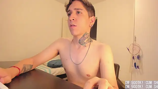 Chat +18 de Michael_v77 ao vivo