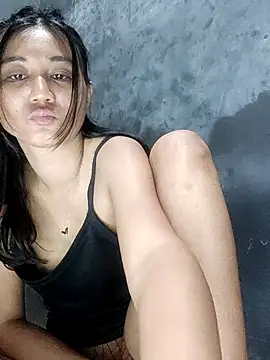 Rayya_4yy Adlı Modelin Canlı XXX Sohbeti