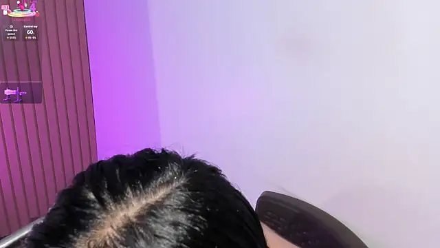 klhoe_boobs' Live XXX Chat
