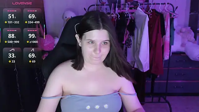 AmyVibess' Live XXX Chat