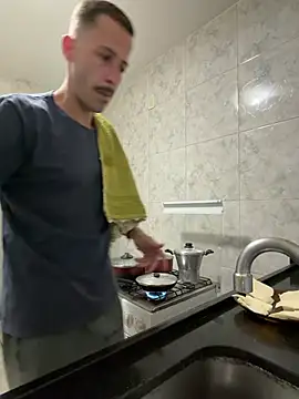 MeladoDiMel élő XXX-chatje
