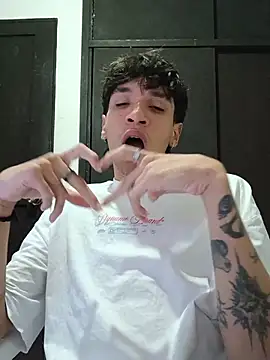 H3ll_B0Y_ Webcam-Show