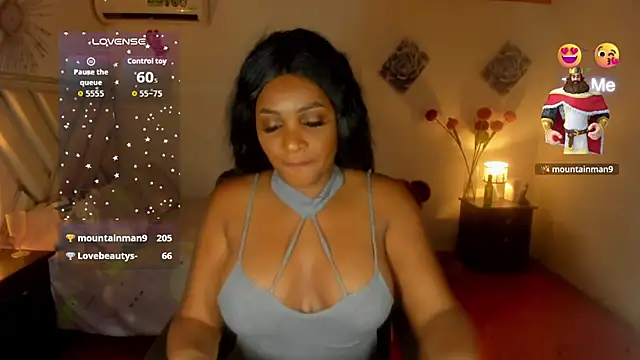 XXX chat uživo modela Miagrace