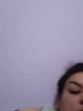 Luzz12 Chat XXX live