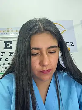 CAROLINE__07 Adlı Modelin Canlı XXX Sohbeti