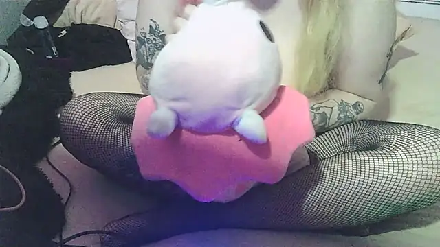 E-Bonny Adlı Modelin Canlı XXX Sohbeti