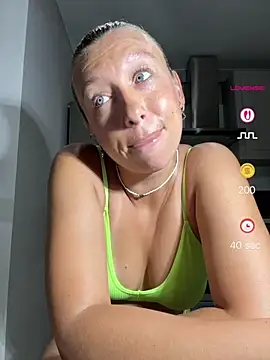Kittie_Valentine Live XXX-Chat