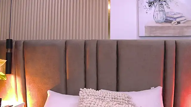 SaraLugo's Live XXX Chat