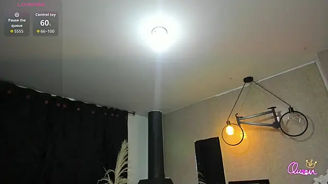 Chat +18 de Almaazz ao vivo