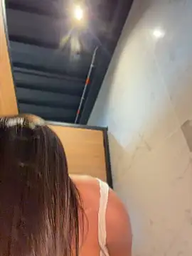 BellaLeclair_'s Live XXX Chat
