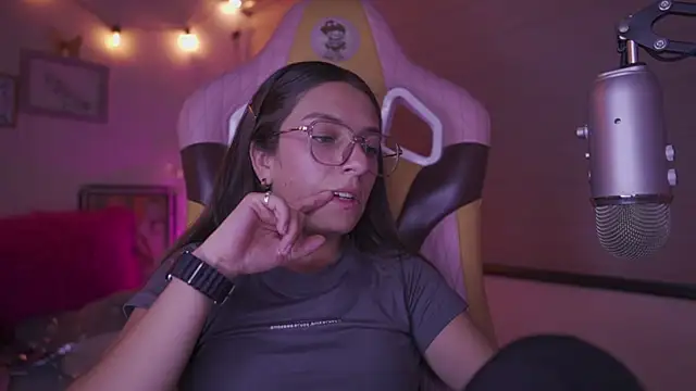 Chat XXX Live milly_kenner