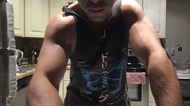 Chat XXX en directo de BigGuyMuscle
