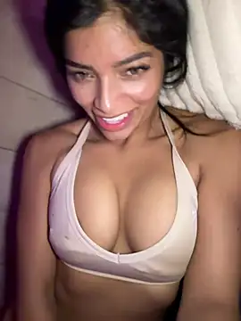 AgathaGeorgiou Chat XXX in diretta