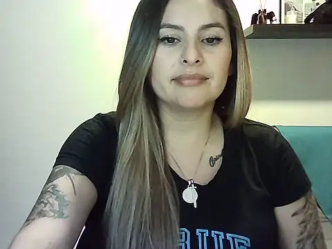 Chat XXX en directo de Valery__Rouse_