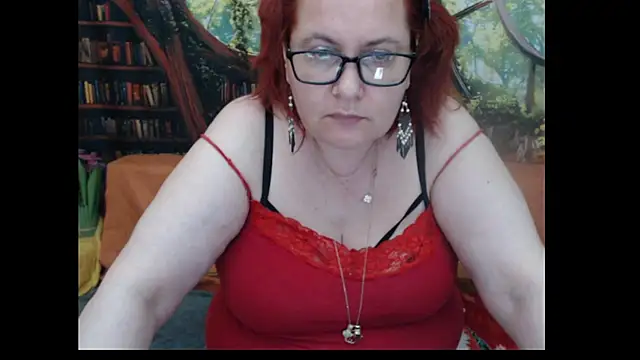 PlayfullMature Chat XXX live