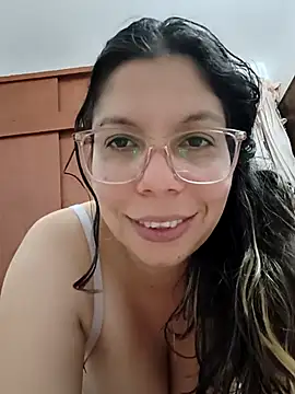 Carliina_Soussa's Live XXX Chat
