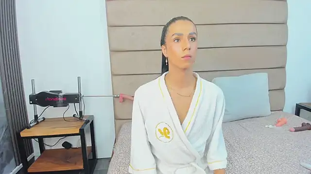 Chat +18 de laurenn_moore ao vivo