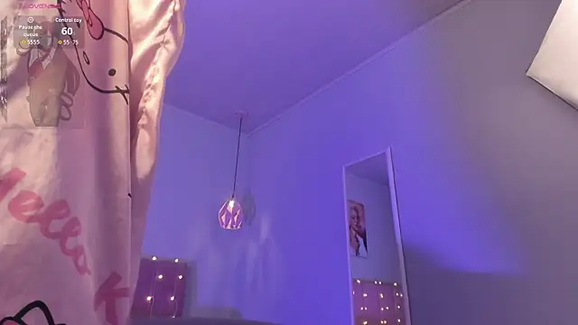 ela_petit's Live XXX Chat