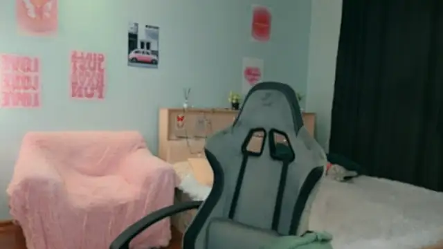 ginnyclub's Live XXX Chat