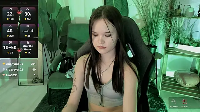Elainebeness Chat XXX in diretta