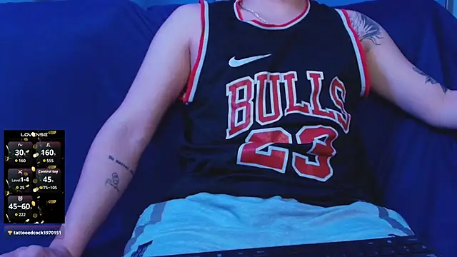 Онлайн чат XXX adonisZafiro