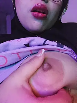 Elinaax Chat XXX live