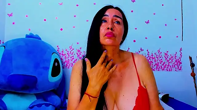 Chatroom XXX en direct de HorniestMilf
