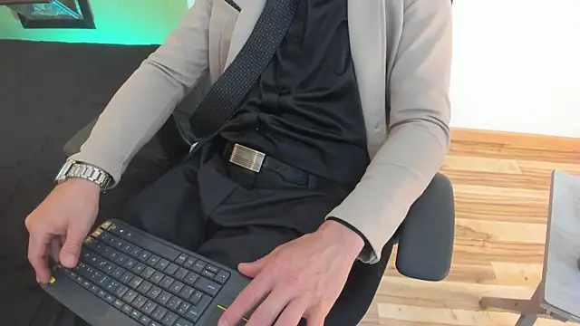 Adams_Sanz's Live XXX Chat