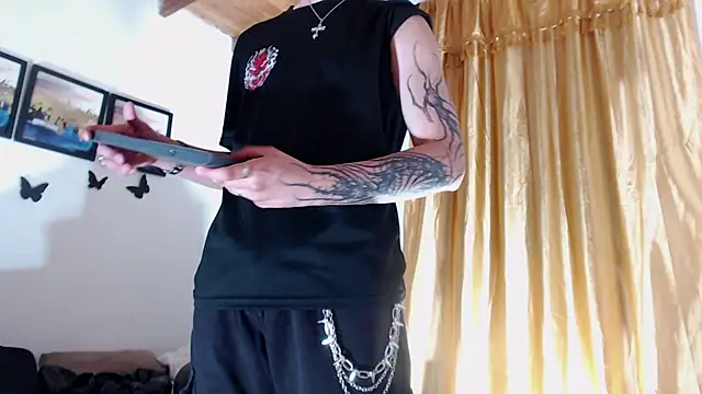 Vlad__night Chat XXX in diretta
