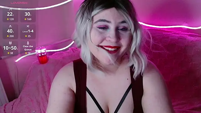 XXX chat uživo modela Lulovia