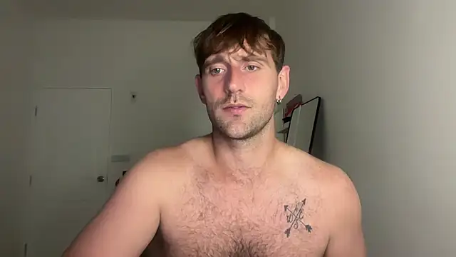 Chat XXX en directo de lukegunn