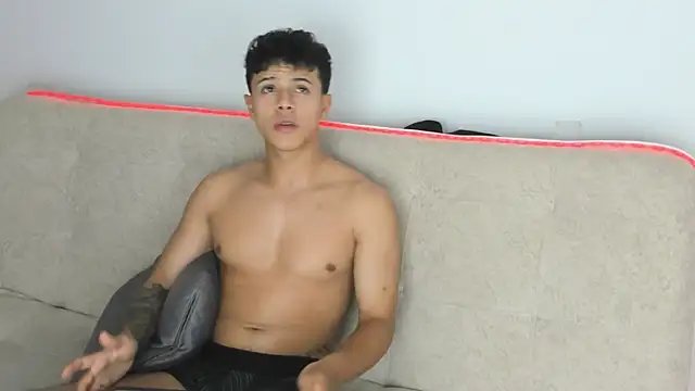 _Alex_Colton Adlı Modelin Canlı XXX Sohbeti