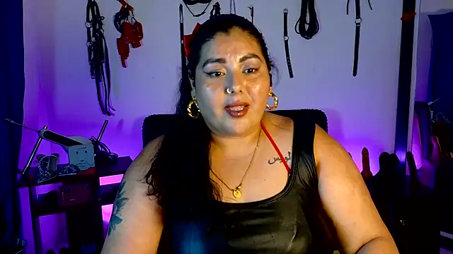 AndreaKinky's Live XXX Chat