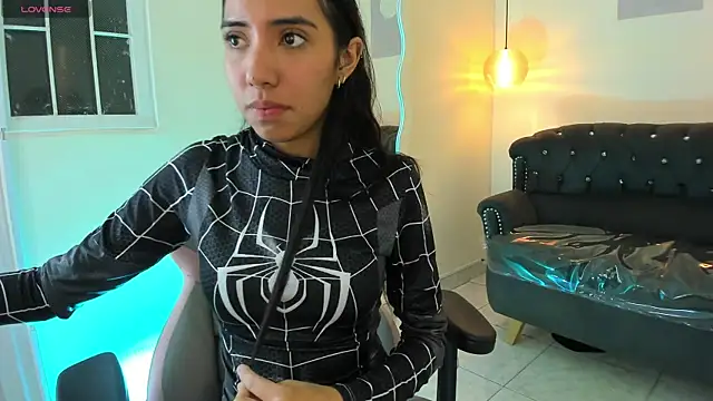 Chatroom XXX en direct de Nicole_jade
