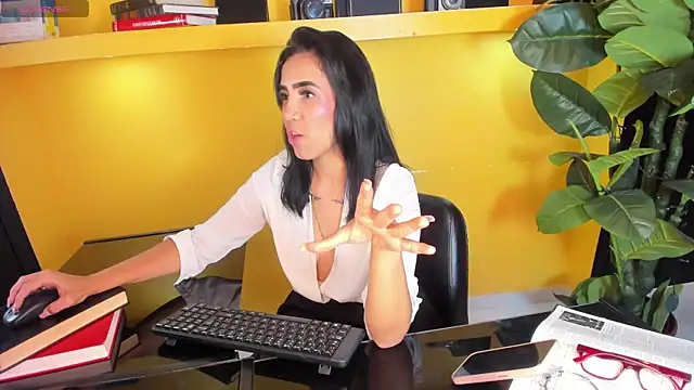 Chat +18 de MiaKarsson ao vivo