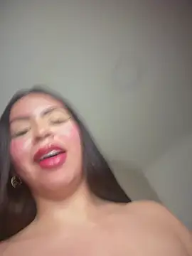 Mary_ivett Adlı Modelin Canlı XXX Sohbeti