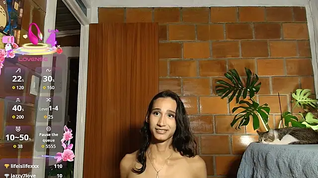Chat +18 de skyyfoxpraga ao vivo