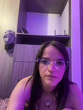 isajackson Adlı Modelin Canlı XXX Sohbeti