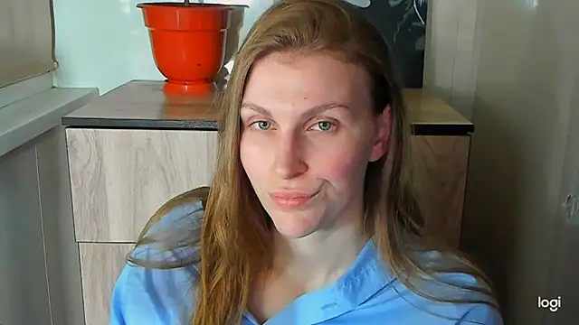 Chat +18 de JuliaMuuun ao vivo