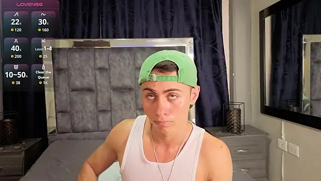 LeoMonnroe's Live XXX Chat