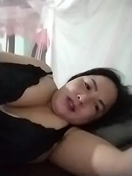 Naaya8109 即時 XXX 聊天