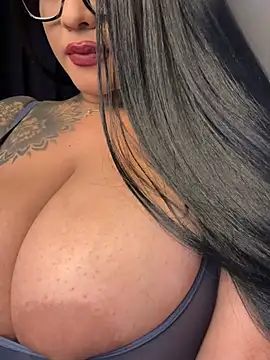 monroe_777 在線直播表演