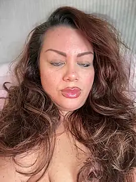 BadAssVeronica 即時 XXX 聊天